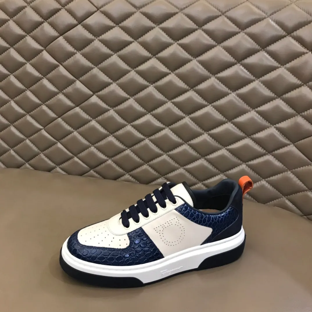 p420 "Salvatore Ferraga**" men's low-cut fashion sneakers. This casual shoe has a novel structure and is made of soft calfskin. The contrasting color elements on the upper highlight the bold and avant-garde atmosphere. The first-layer cowhide lining is high-end and comfortable. Energetic and fresh, these shoes can be worn with casual looks or add a touch of street style to elegant trousers.  Size: 38-44